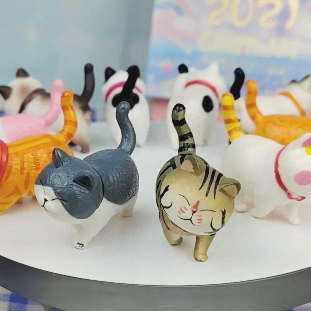 9 Pcs Cat Figurine Set